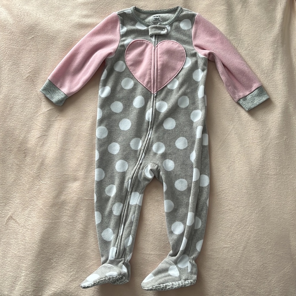 🍭4/$10 Carter’s Heart Print Footies